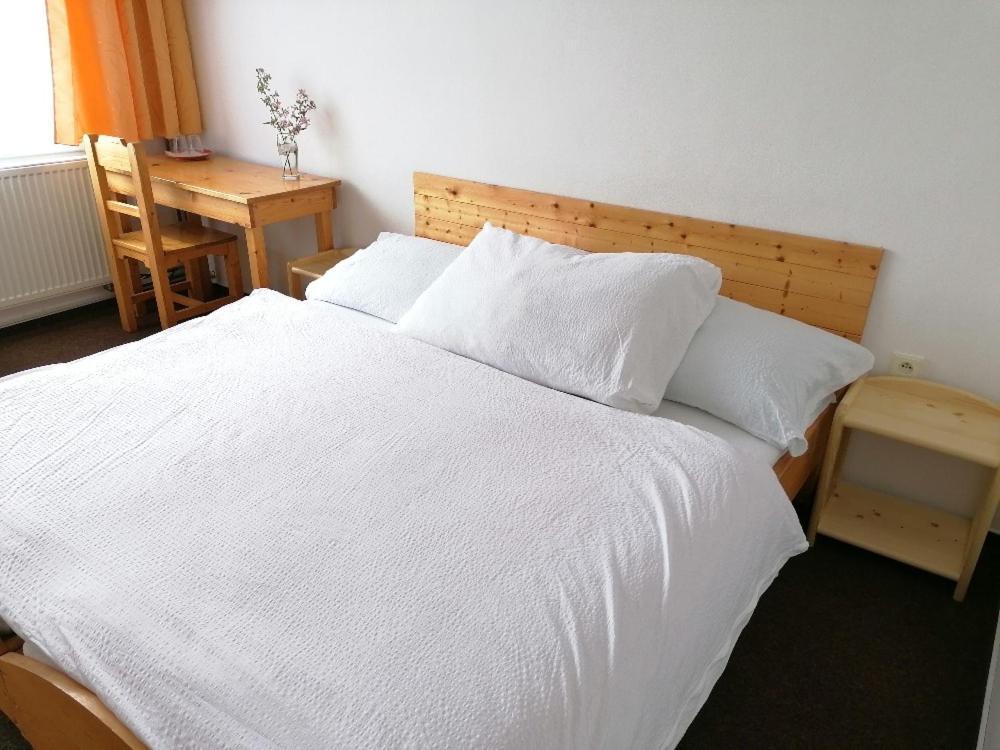 Otevrena Naruc Pension Летовице Экстерьер фото